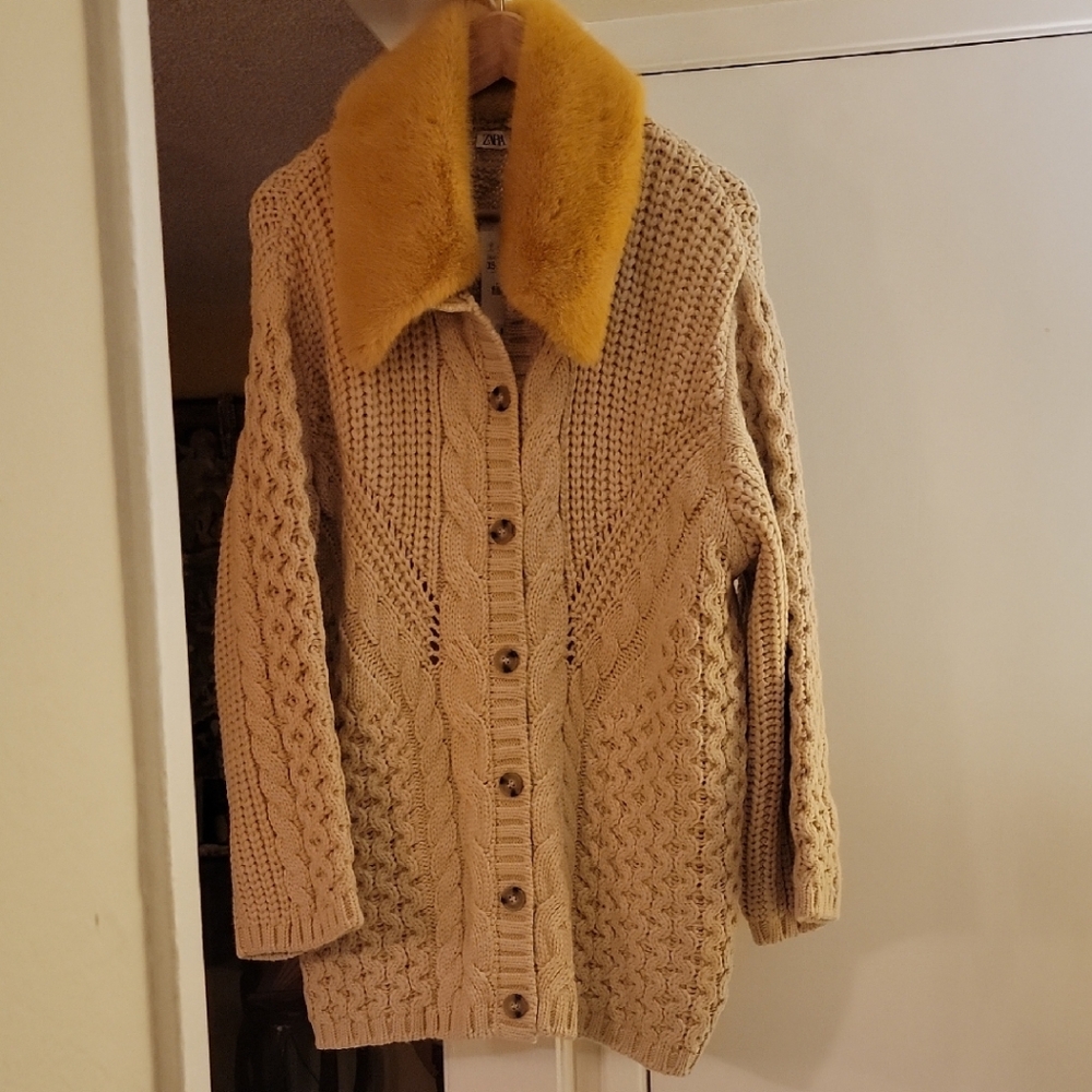 Zara Tan Cable Knit Cardigan with Detatchable Yellow Faux Fur Collar